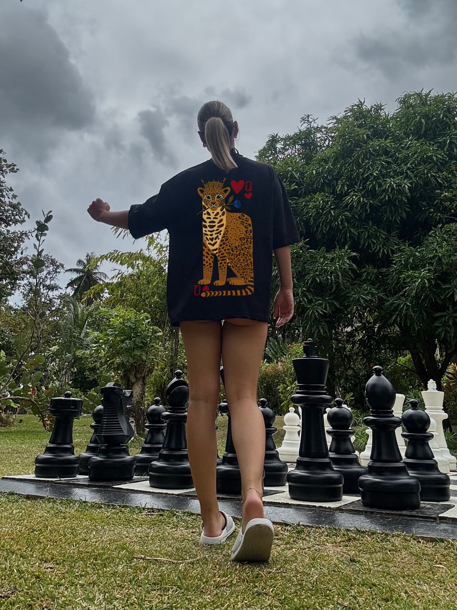 OVERSIZED MAJICA CARD QUEEN